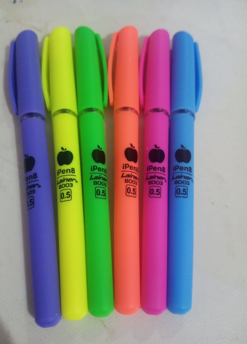 Bolígrafos variados tinta negra